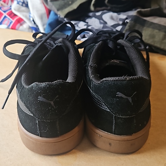 All Black Puma Size 11 US Shoes - Picture 5 of 5